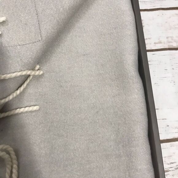 Demdaco Giving Wrap Soft Scarf cream nwt - Picture 4 of 8